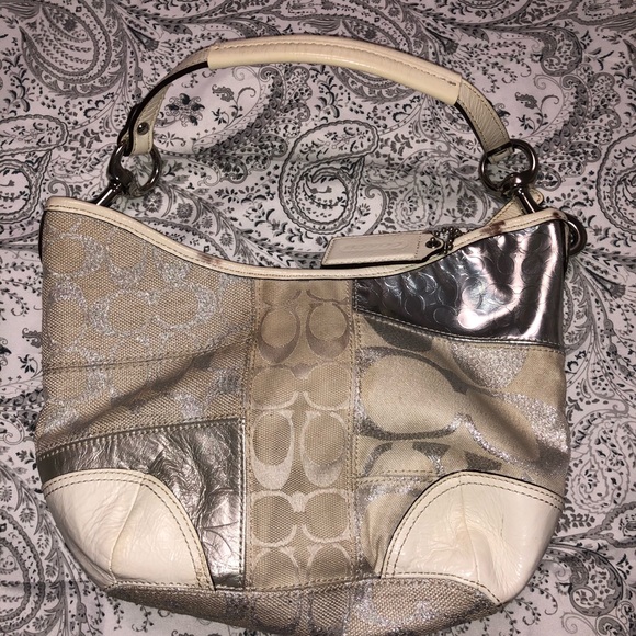 Purse - Picture 2 of 5
